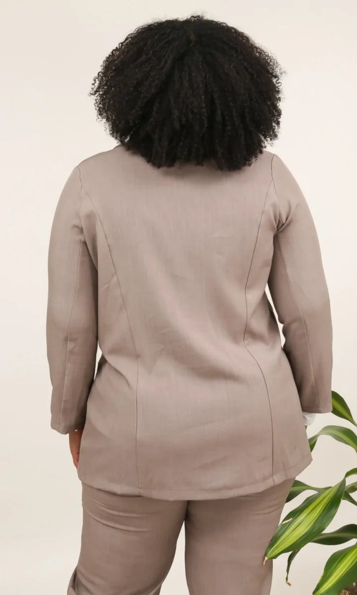 PLUSSIZE Blazer taupe Isabella - Afbeelding 4